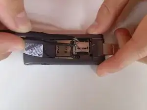 Замена карты MicroSD в модеме BRCK v1