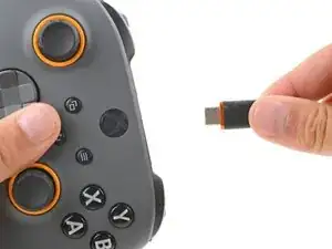 Доступ к винту задней крышки