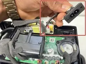 Замена разъема зарядки Marshall Kilburn II