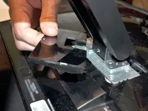 Демонтаж задней панели Dell Inspiron One 2020