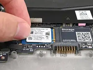 Установка вторичного SSD для ноутбука Framework 16 (2-го поколения) (Материнская плата)