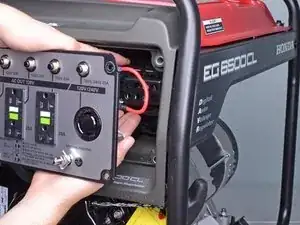 Замена автоматического регулятора напряжения генератора Honda 6500 Вт EG6500CL AT