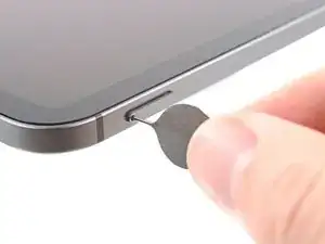 Замена лотка для SIM-карты iPad Pro 12,9" 3-го поколения