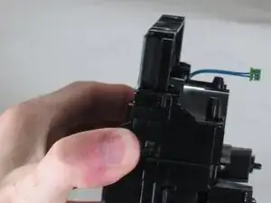 Замена зажима диска проигрывателя Panasonic DVD-RV31