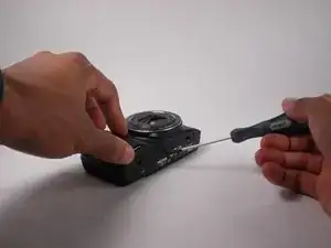 Замена пластикового покрытия Nikon Coolpix L610