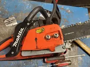 Замена барабана сцепления бензопилы Makita 2017 года