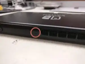 Замена аккумулятора Nintendo Switch