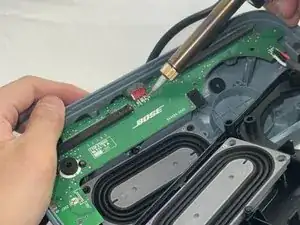 Замена батареи Bose Soundlink Flex