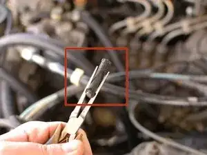 Замена топливной обратной линии Mercedes W123