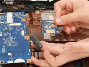 Замена материнской платы Acer Aspire V5-571-6891