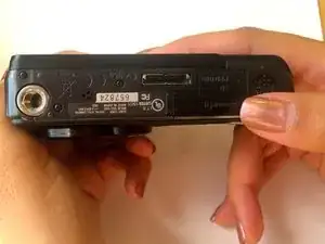 Замена батареи Cyber-Shot DSC-H55