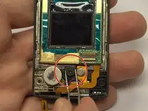 Замена объектива камеры устройства LG CU515 SKU 64743