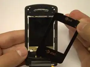 Замена передней пластиковой панели экрана телефона LG CU515 SKU 64743