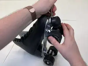 Замена тормоза на коньках для роллер-дерби