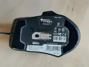 Замена переключателя Omron в Roccat Tyon