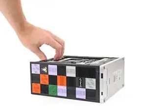 Снятие вторичного SSD с настольного компьютера Framework