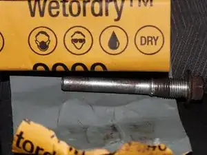 Замена задних тормозных дисков и колодок Nissan Rogue 2013–настоящее время