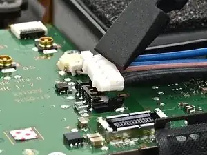 Соединение аккумулятора Nintendo Switch 2