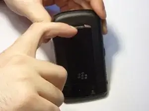 Замена SIM-карты Blackberry Bold 9650