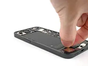 Удаление аккумулятора iPhone 16e