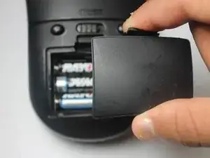 Замена батареи DYMO LabelPOINT 100