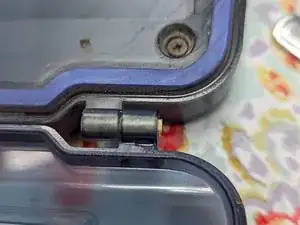 Замена петли контейнера для пыли Eufy RoboVac G30