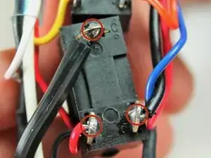 Замена кнопки включения/выключения модели Conair Infiniti Pro 259NP