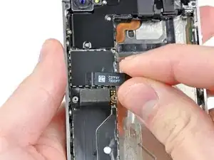 Замена кабеля разъема док-станции iPhone 4 (Verizon)