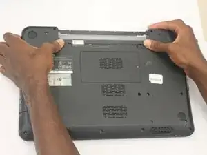 Замена верхней крышки Dell Inspiron M5010
