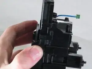 Замена зажима диска проигрывателя Panasonic DVD-RV31