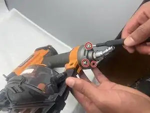 Замена поворотного штуцера подачи воздуха Ridgid R175RNE