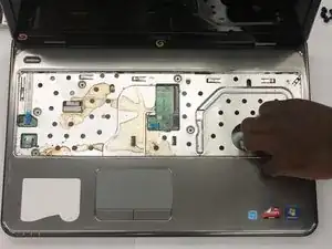 Замена верхней крышки Dell Inspiron M5010