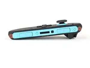 Установка задней крышки левого Joy-Con 2