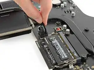 Замена кабелей SATA данных и питания iMac Intel 21.5" EMC 2638