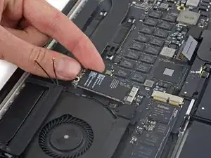 Замена платы AirPort MacBook Pro 15" Retina Display Mid 2015