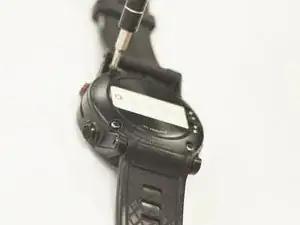 Замена батареи Garmin Fenix 2